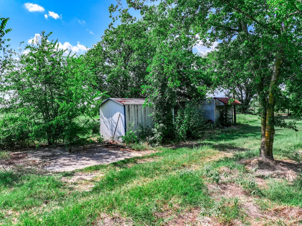 7801 W Interstate Highway 30 Cumby, TX 75433