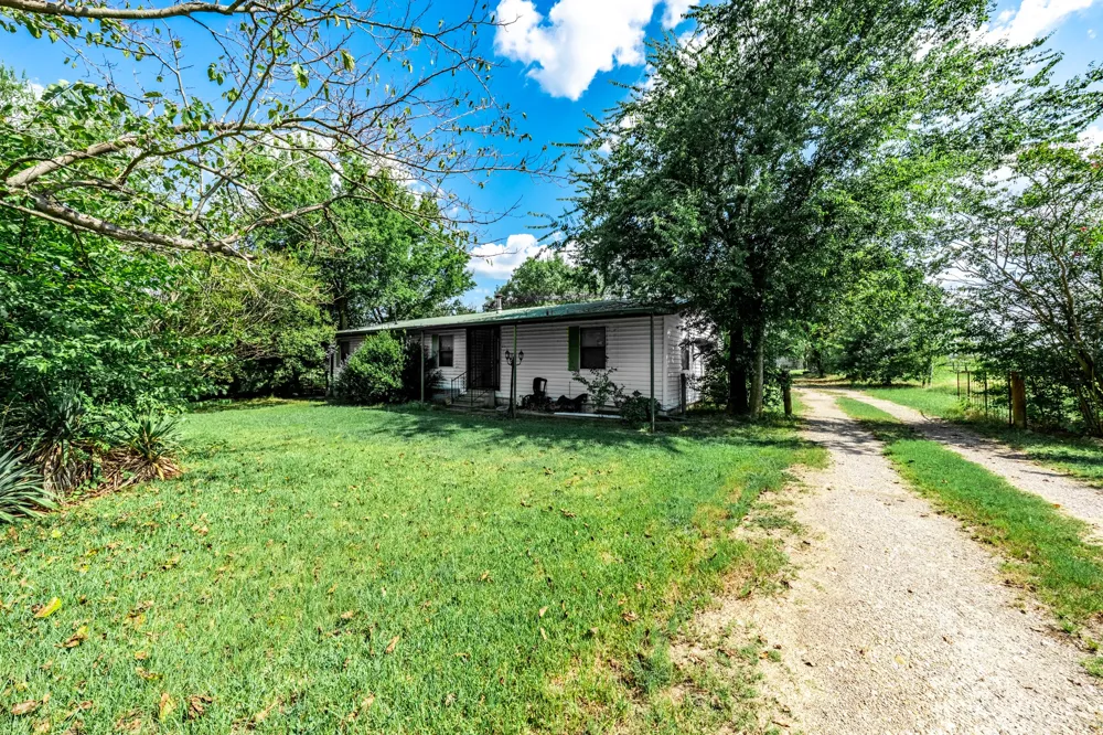 7801 W Interstate Highway 30 Cumby, TX 75433