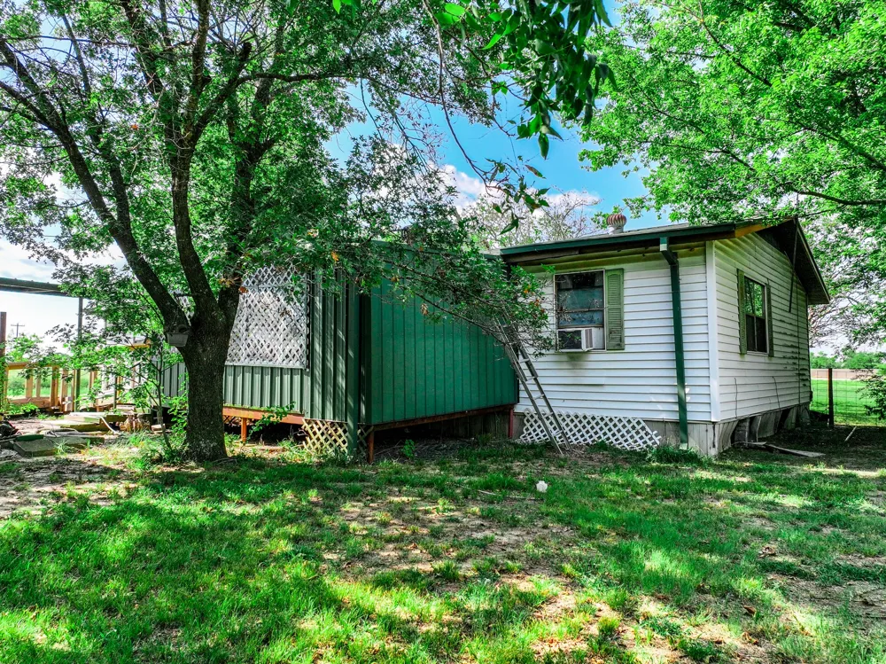 7801 W Interstate Highway 30 Cumby, TX 75433