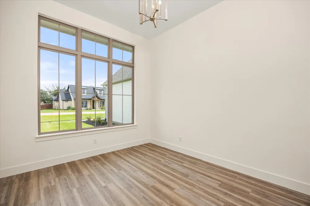 2184 Middlewood Circle Granbury, TX 76049