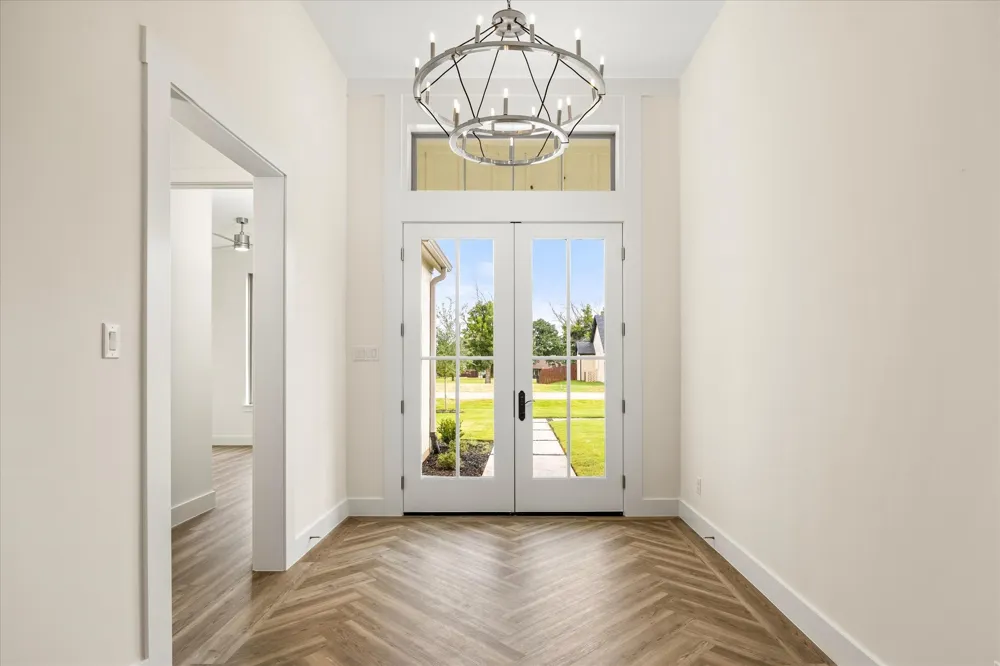 2184 Middlewood Circle Granbury, TX 76049