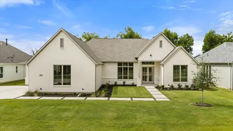 2184 Middlewood Circle
