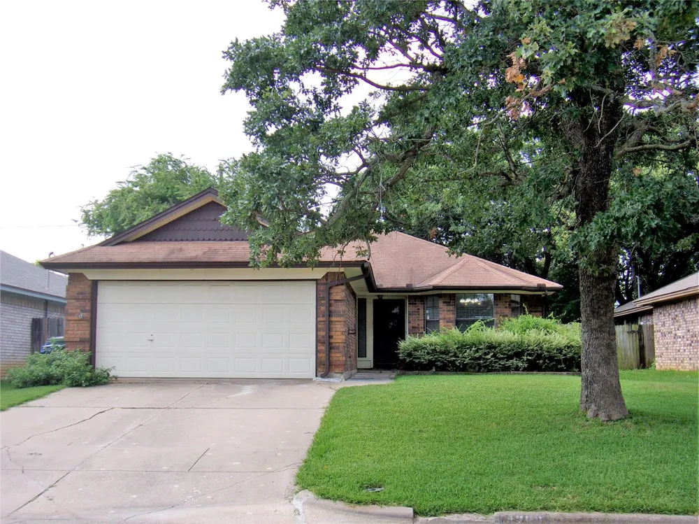 4200 Rye Glen Drive Arlington, TX 76017