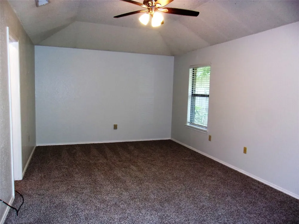 4200 Rye Glen Drive Arlington, TX 76017