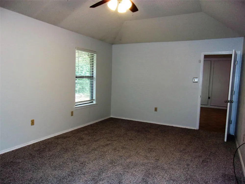 4200 Rye Glen Drive Arlington, TX 76017