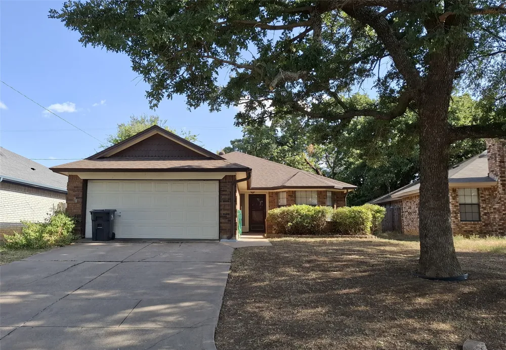 4200 Rye Glen Drive Arlington, TX 76017