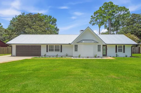 942 Rue De Palms Drive