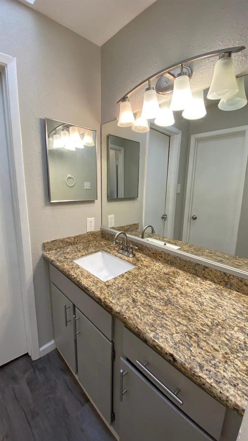 6633 W Airport Boulevard #1308 Houston, TX 77035