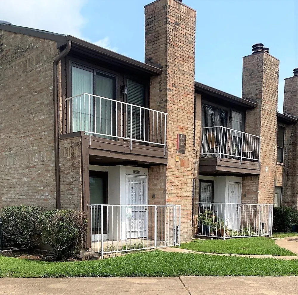 6633 W Airport Boulevard #1308 Houston, TX 77035