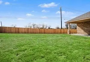 19 Greenbriar Loop Angleton, TX 77515