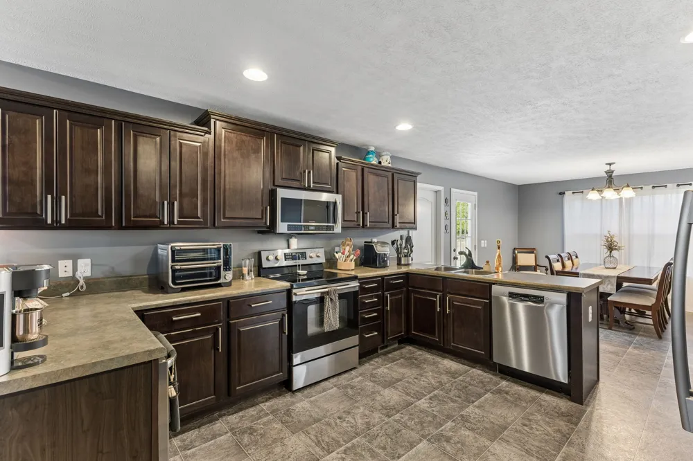 1361 Volunteer Ln Lewisburg, TN 37091