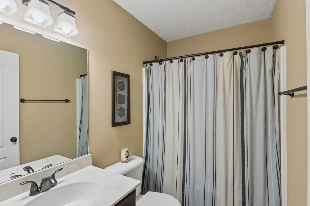 1361 Volunteer Ln Lewisburg, TN 37091