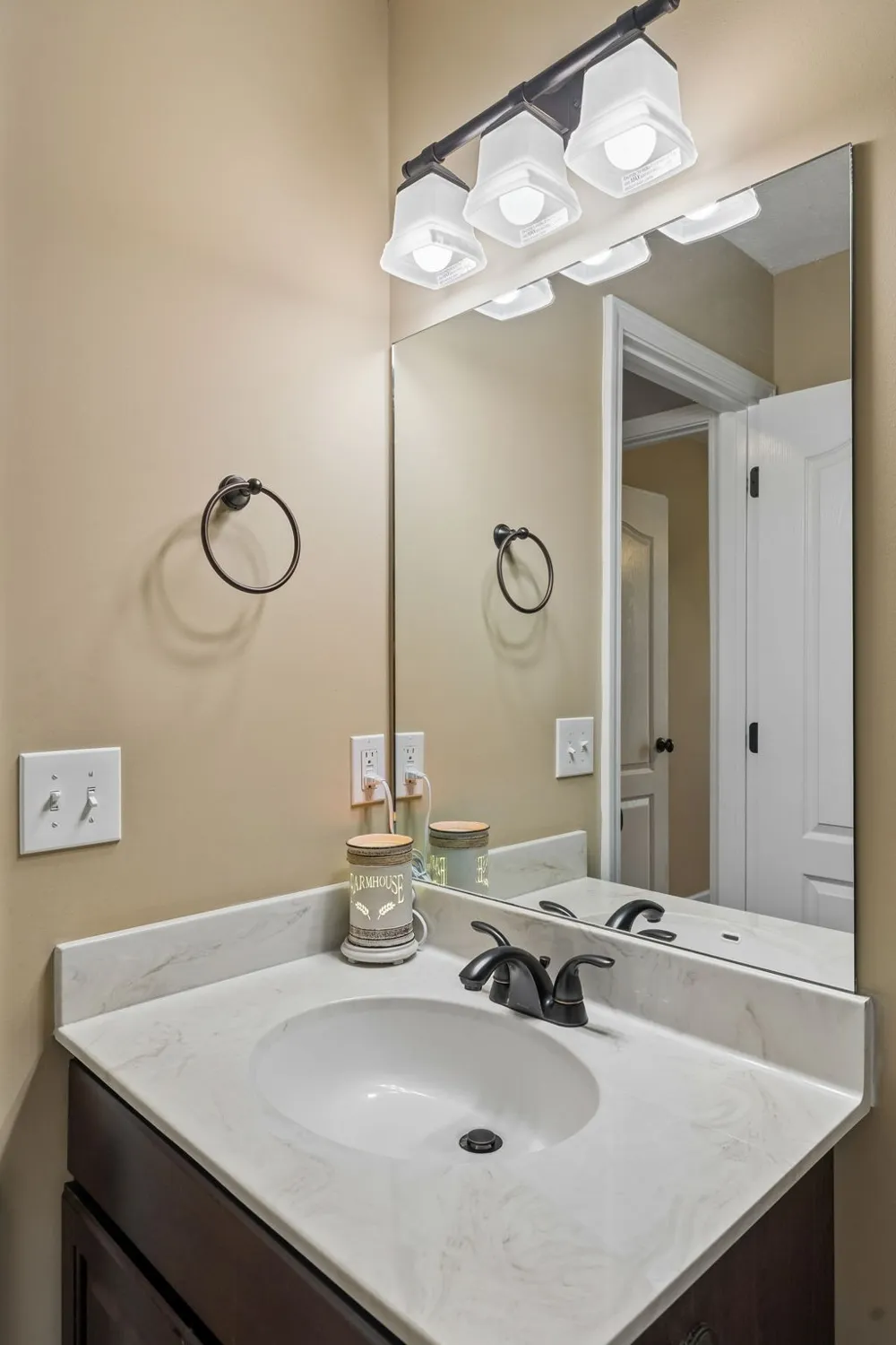 1361 Volunteer Ln Lewisburg, TN 37091