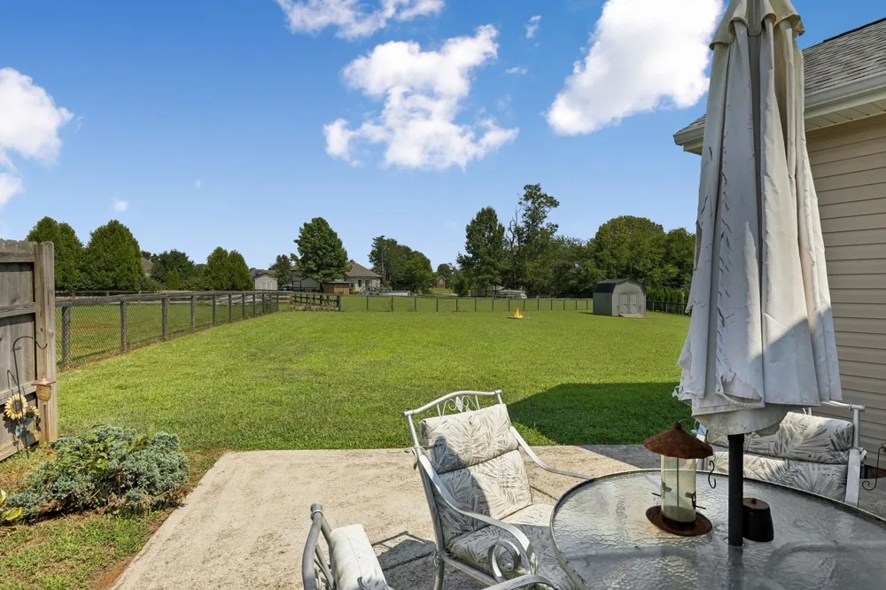 1361 Volunteer Ln Lewisburg, TN 37091