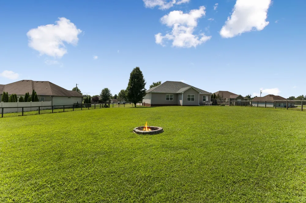 1361 Volunteer Ln Lewisburg, TN 37091