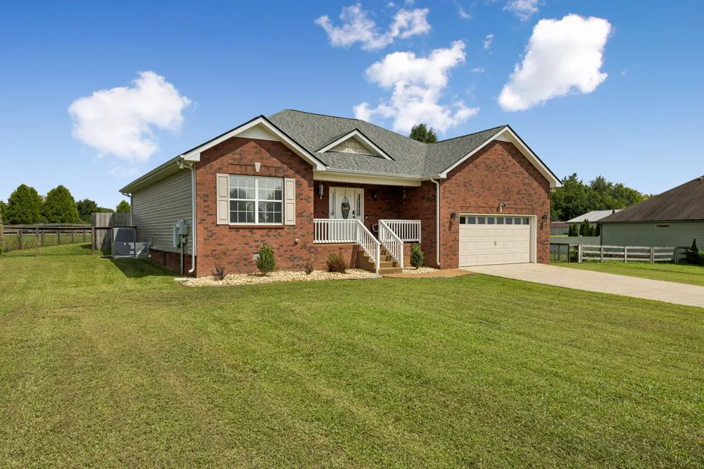 1361 Volunteer Ln Lewisburg, TN 37091