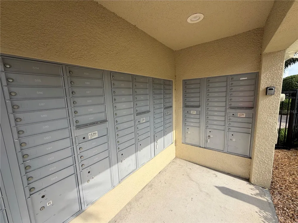5166 BAY ISLE CIRCLE Clearwater, FL 33760