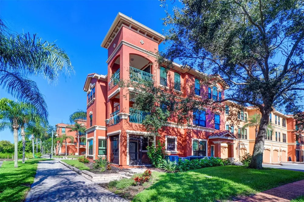 2757 VIA CIPRIANI #1114A Clearwater, FL 33764