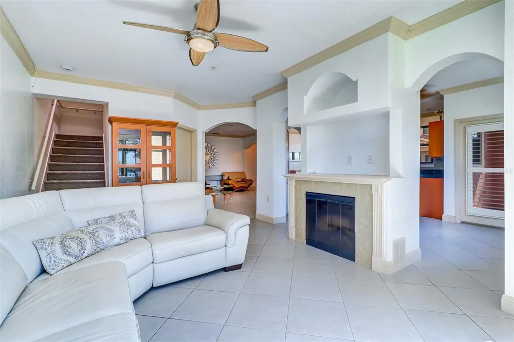 2757 VIA CIPRIANI #1114A Clearwater, FL 33764