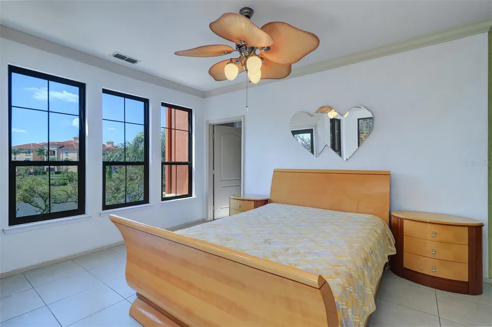 2757 VIA CIPRIANI #1114A Clearwater, FL 33764