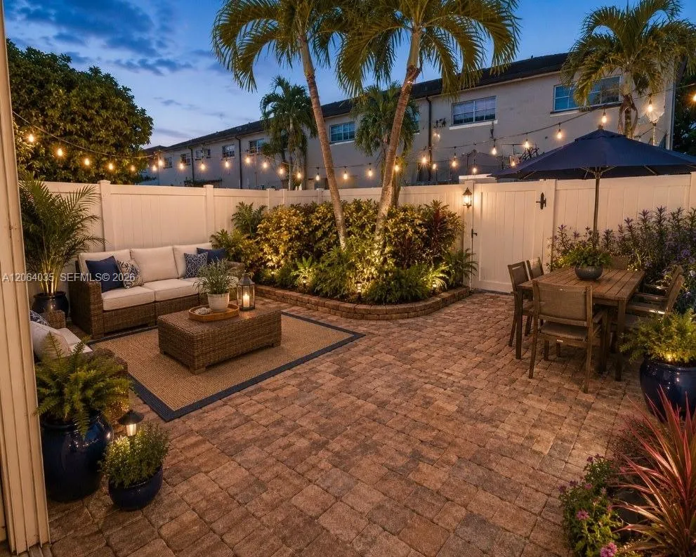 12901 SW 50th St Miramar, FL 33027