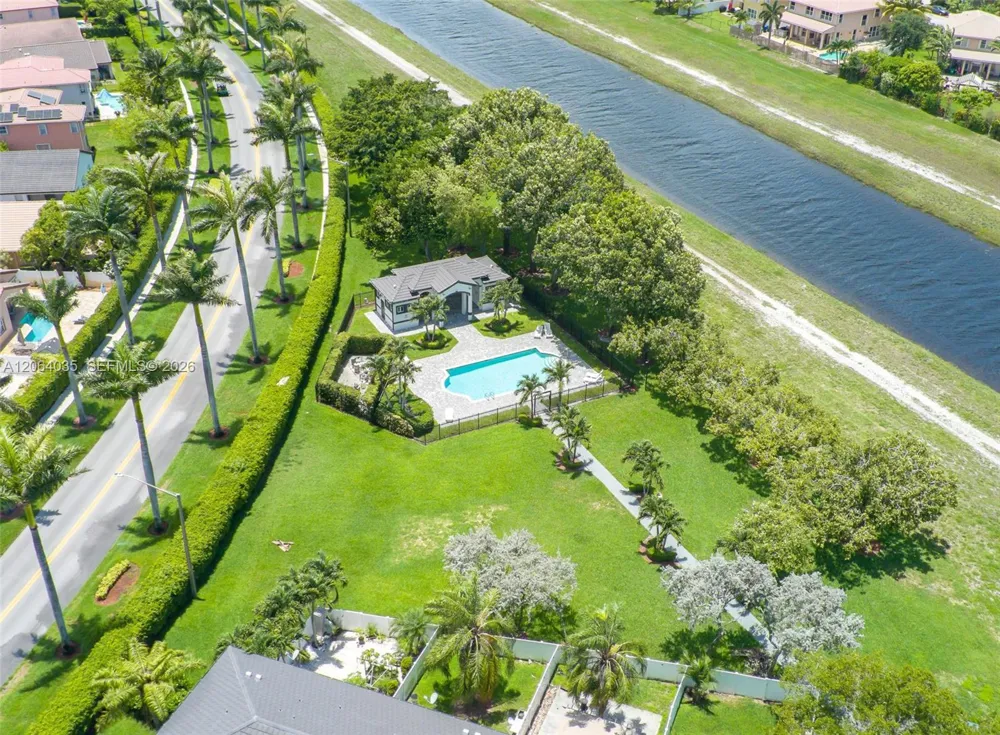 12901 SW 50th St Miramar, FL 33027