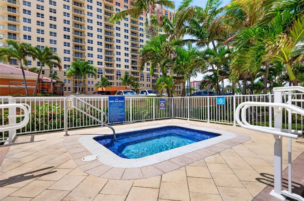 2030 S Ocean Dr #1218 Hallandale Beach, FL 33009