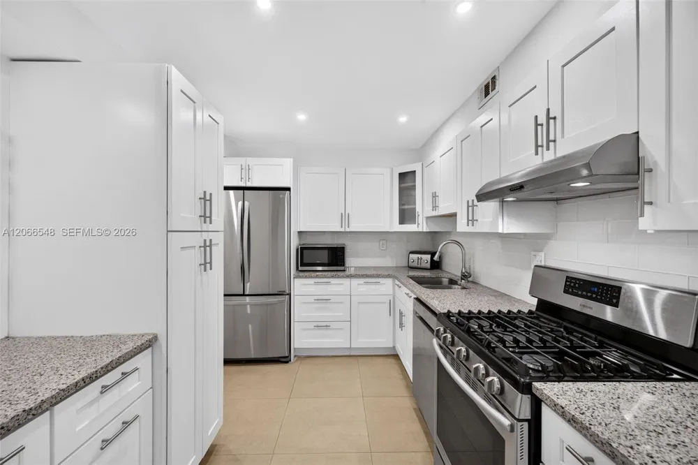 2030 S Ocean Dr #1218 Hallandale Beach, FL 33009