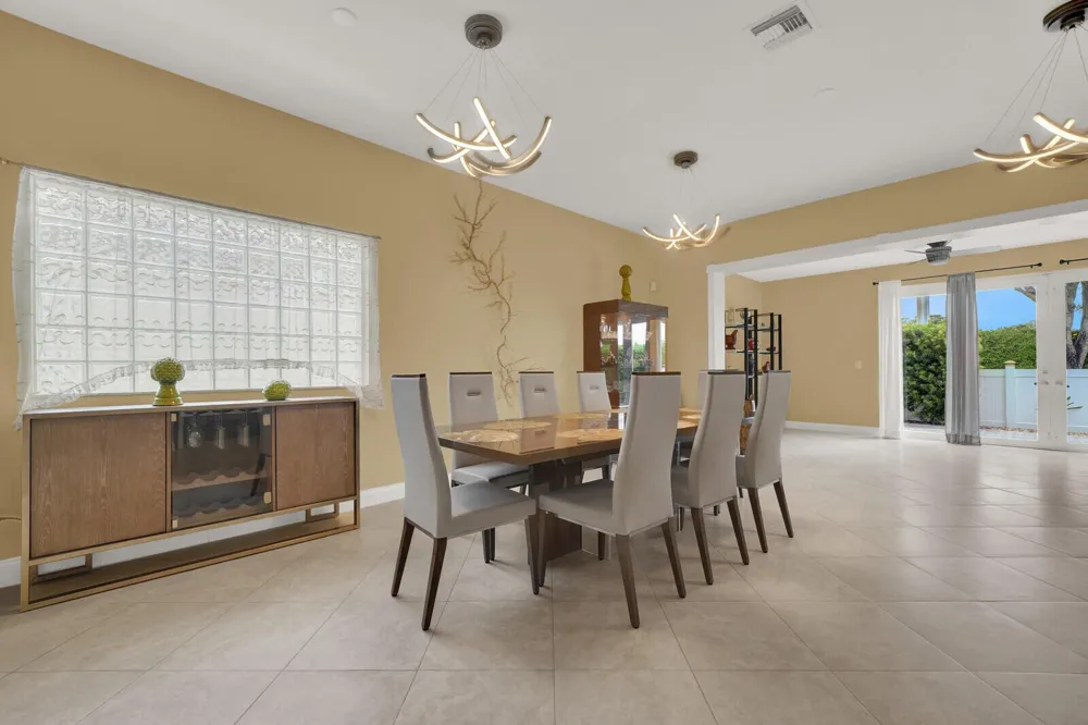18453 OLD PRINCETON LANE Boca Raton, FL 33498