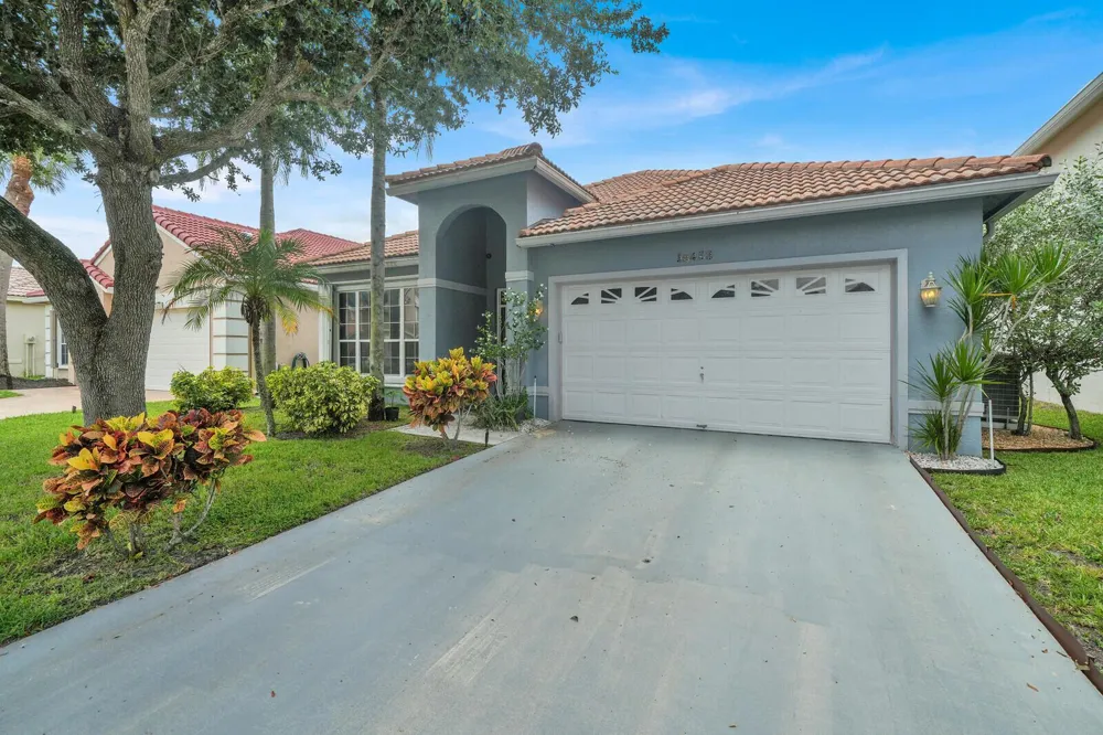 18453 OLD PRINCETON LANE Boca Raton, FL 33498