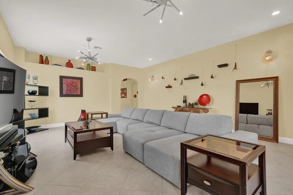18453 OLD PRINCETON LANE Boca Raton, FL 33498
