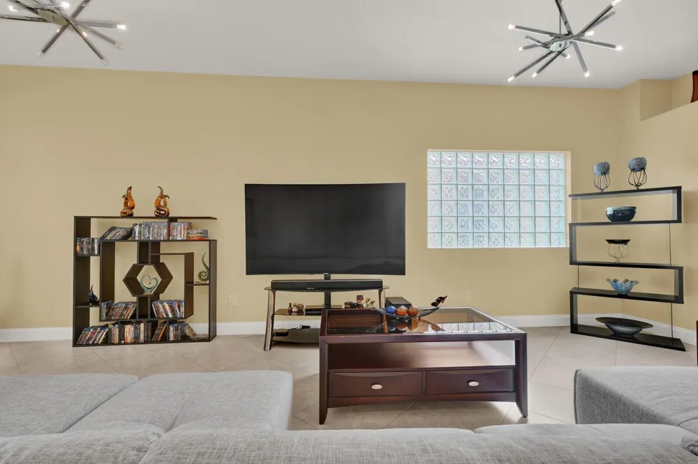 18453 OLD PRINCETON LANE Boca Raton, FL 33498