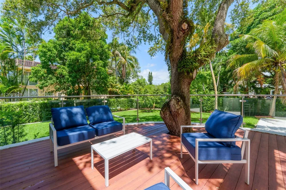7277 SW 165th St Palmetto Bay, FL 33157