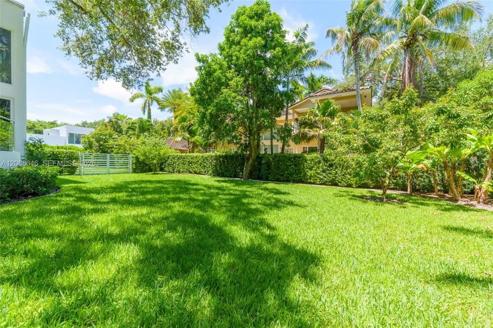 7277 SW 165th St Palmetto Bay, FL 33157