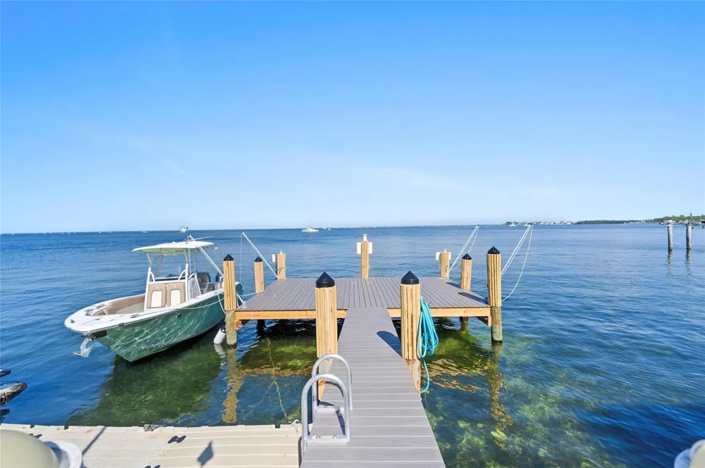 104000 Overseas Highway #6-6 Key Largo, FL 33037