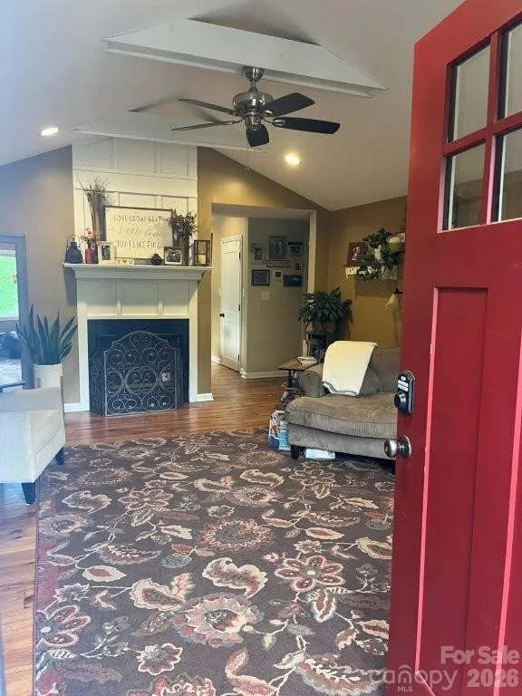 325 Ewbank Road Etowah, NC 28729