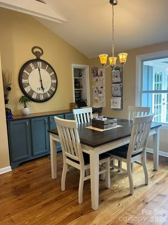 325 Ewbank Road Etowah, NC 28729