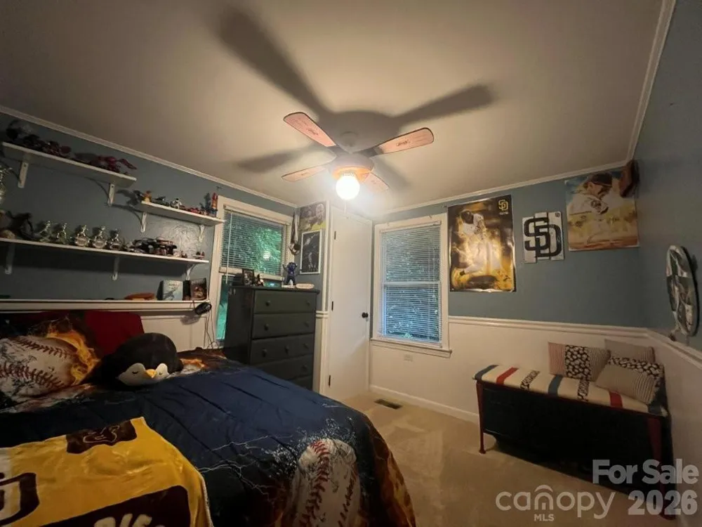 325 Ewbank Road Etowah, NC 28729