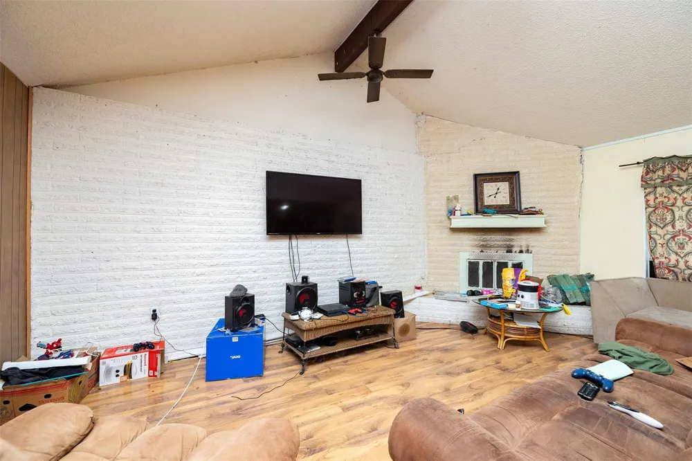 2427 Fairgreen Drive Missouri City, TX 77489