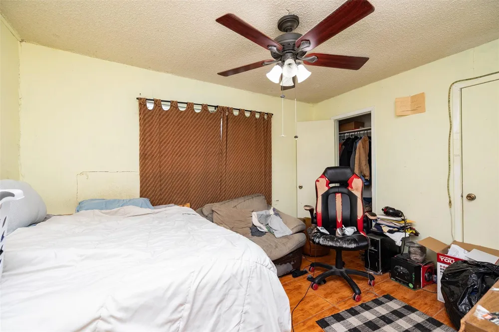 2427 Fairgreen Drive Missouri City, TX 77489