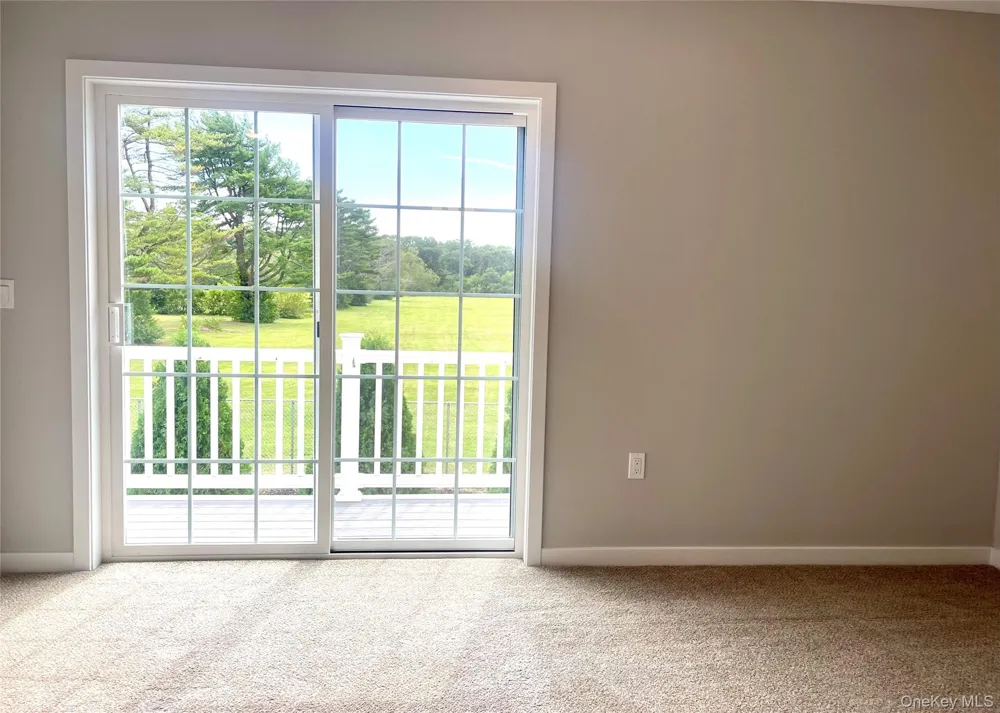 221 Eastview Drive #16 Central Islip, NY 11722