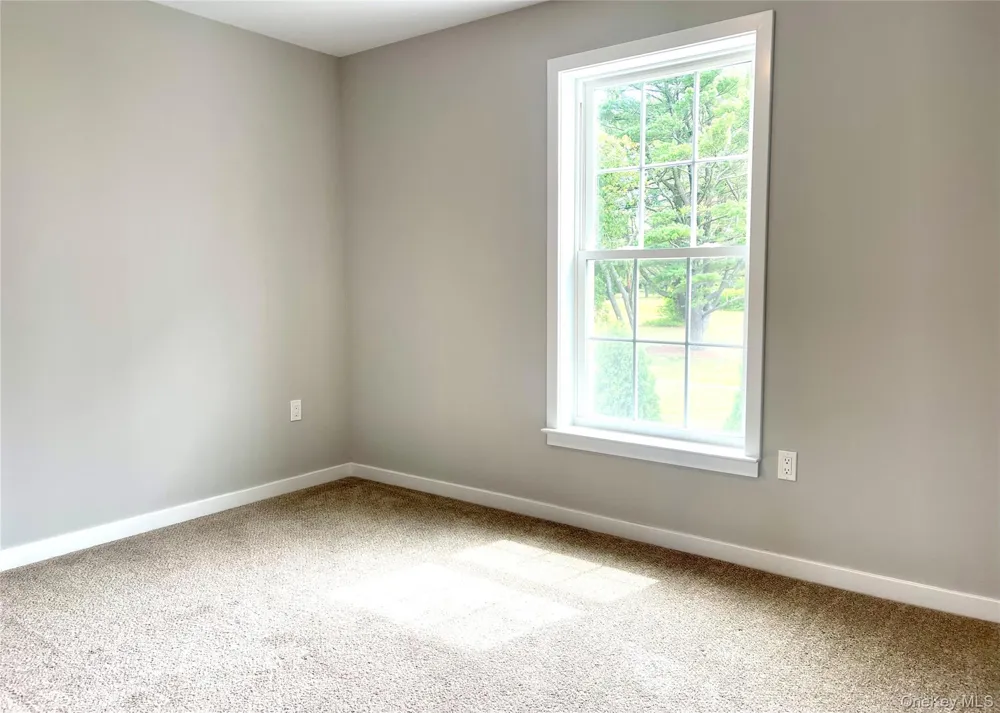 221 Eastview Drive #16 Central Islip, NY 11722