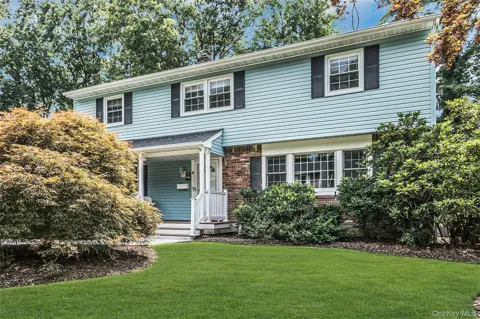 8 Lenmore Drive
