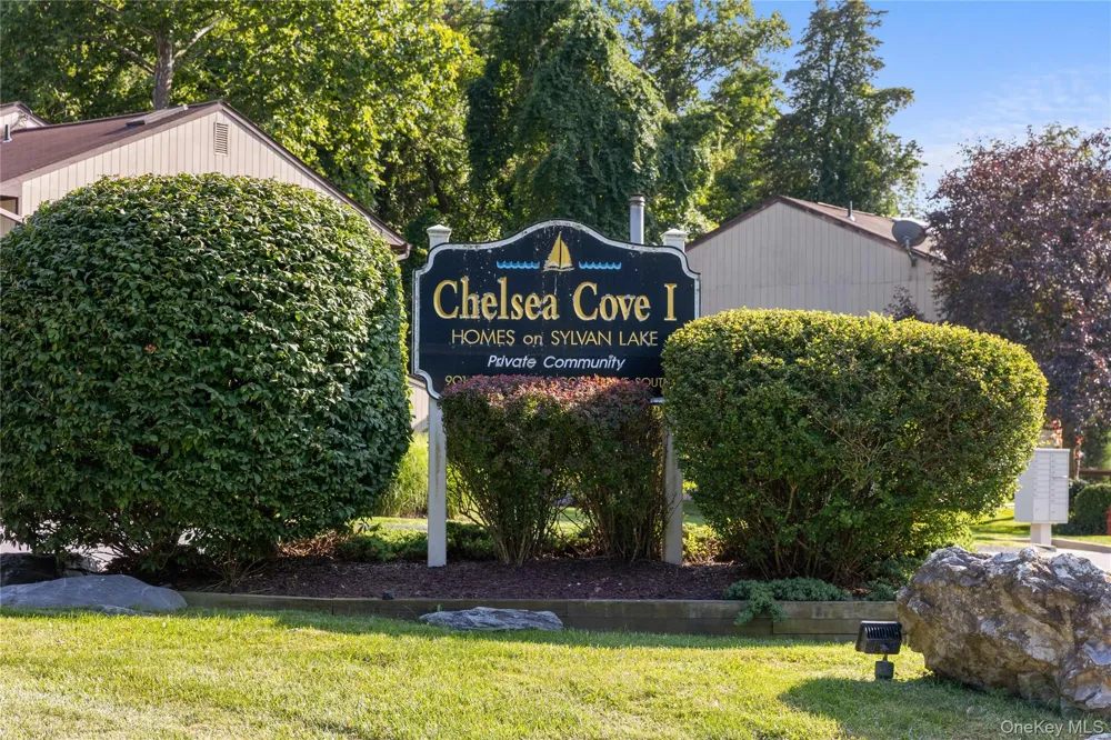1105 Chelsea Cove S Hopewell Junction, NY 12533