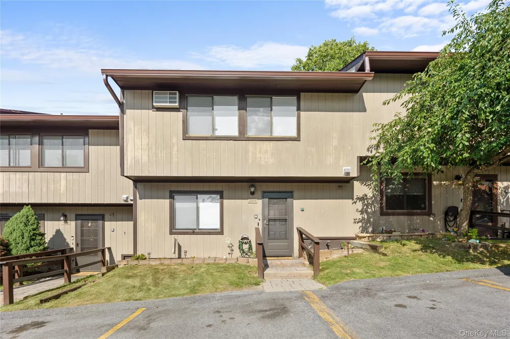 1105 Chelsea Cove S Hopewell Junction, NY 12533