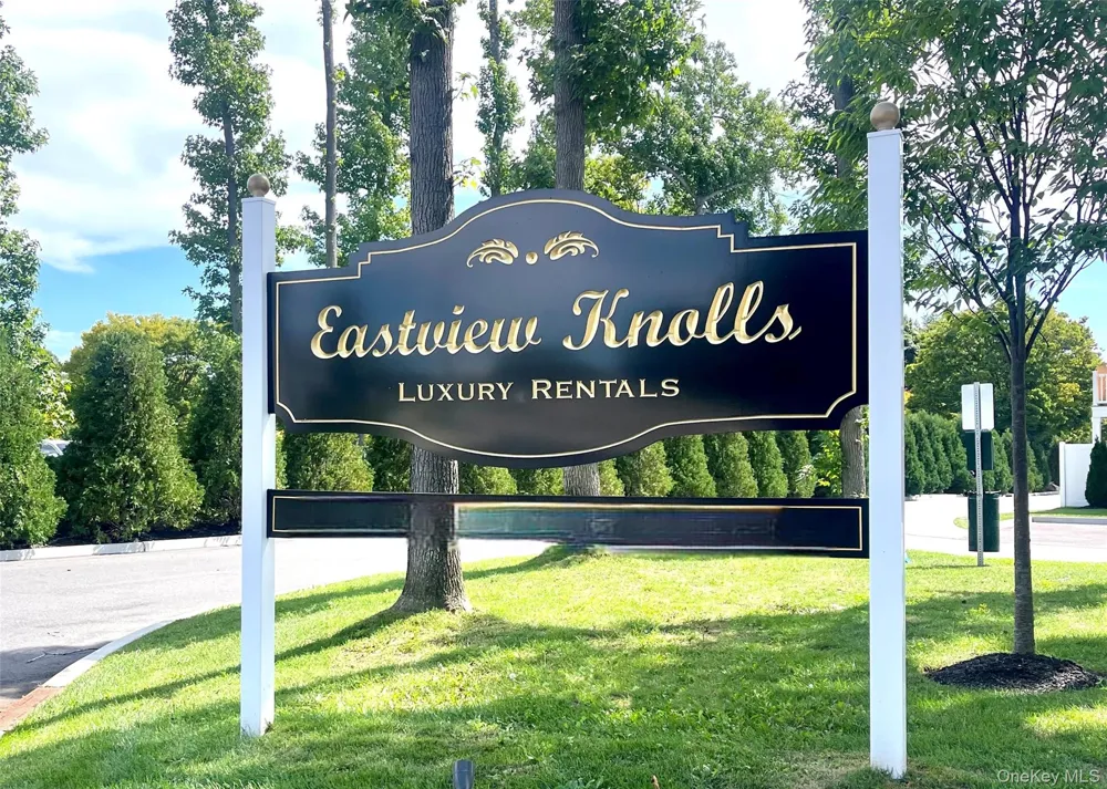 221 Eastview Drive #18 Central Islip, NY 11722