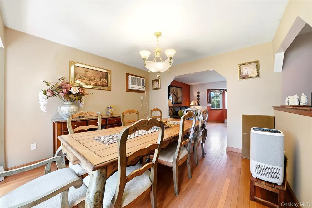 26 Probst Drive Shirley, NY 11967