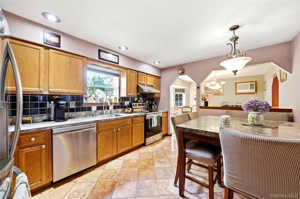 26 Probst Drive Shirley, NY 11967