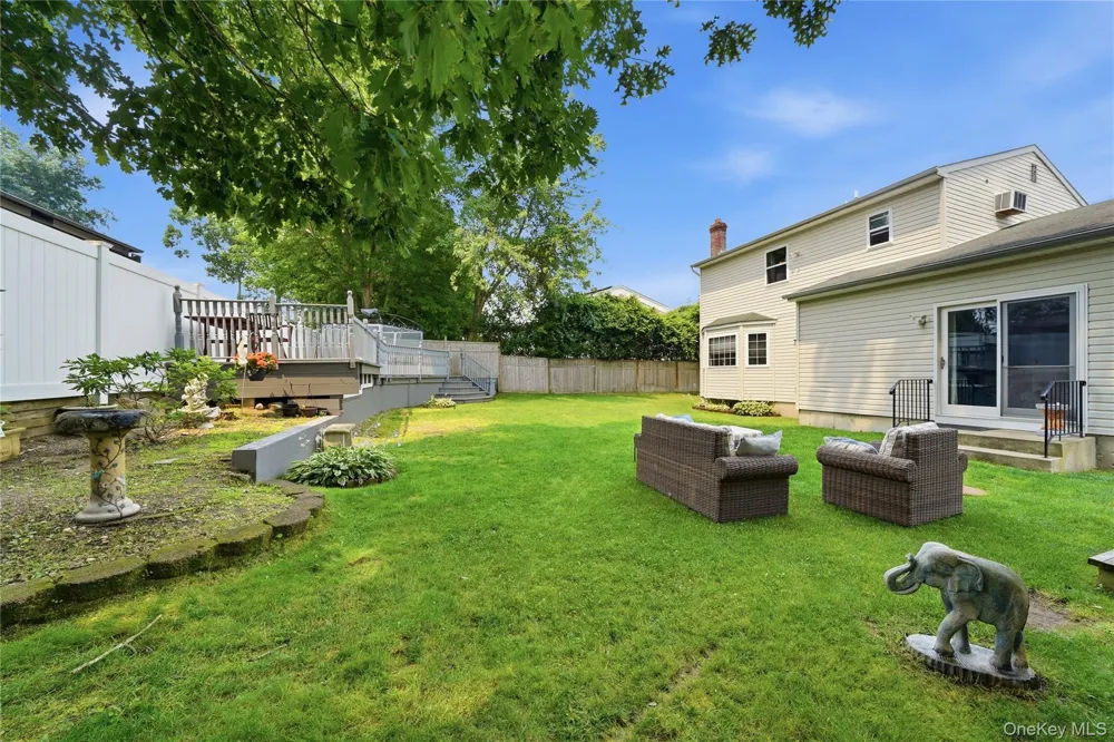 26 Probst Drive Shirley, NY 11967