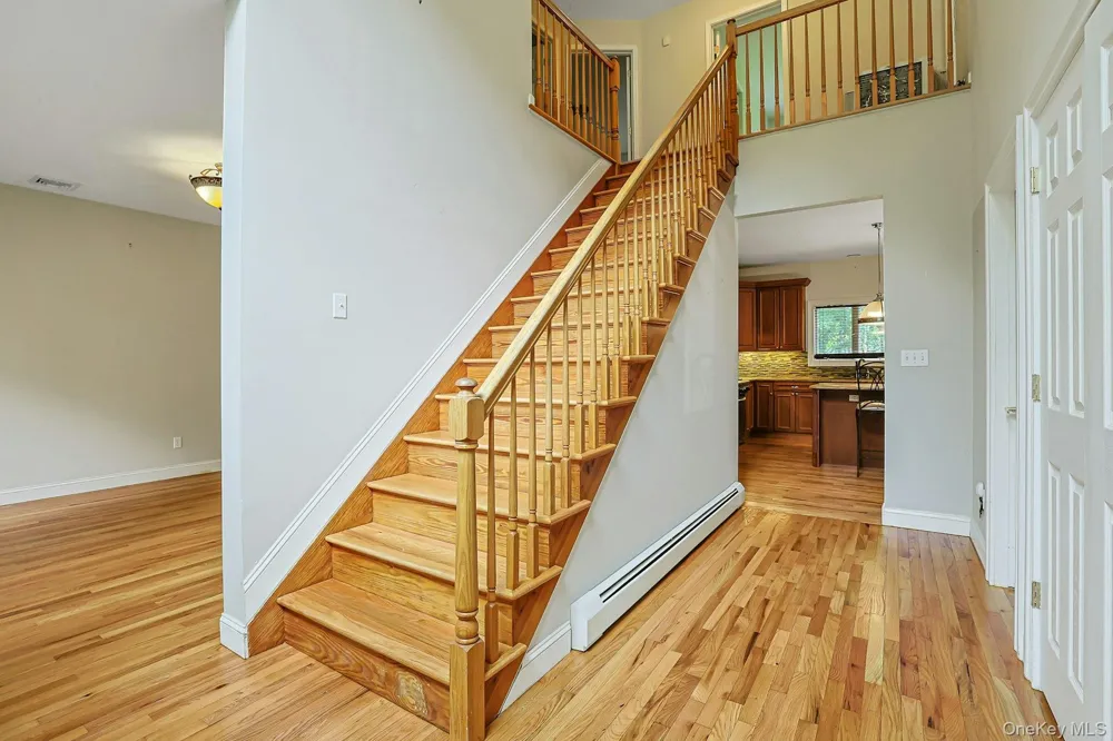 92 Scotland Hill Road Chestnut Ridge, NY 10977